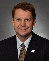 Tom Heiks, president of North Carolina for Fifth Third Bank, named head of Commercial Middle Market banking. (Photo: Business Wire)