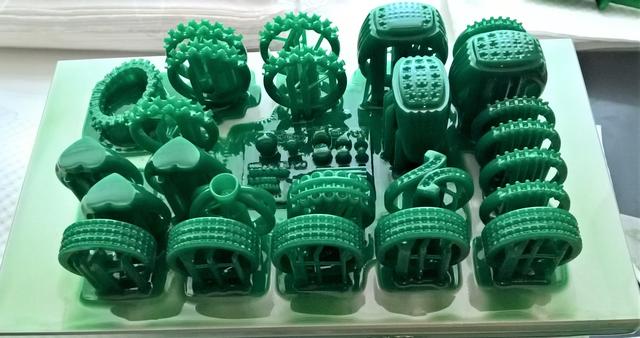 3D printed cast patterns for jewelry designed by Artforge, produced on the 3D Systems FabPro 1000 using JewelCast GRN resin. 